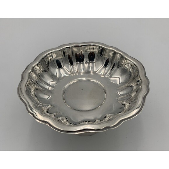 Oneida Silversmiths Small Silver-Plated Candy/Nut 3 1/2" Serving Bowl - Picture 2 of 5